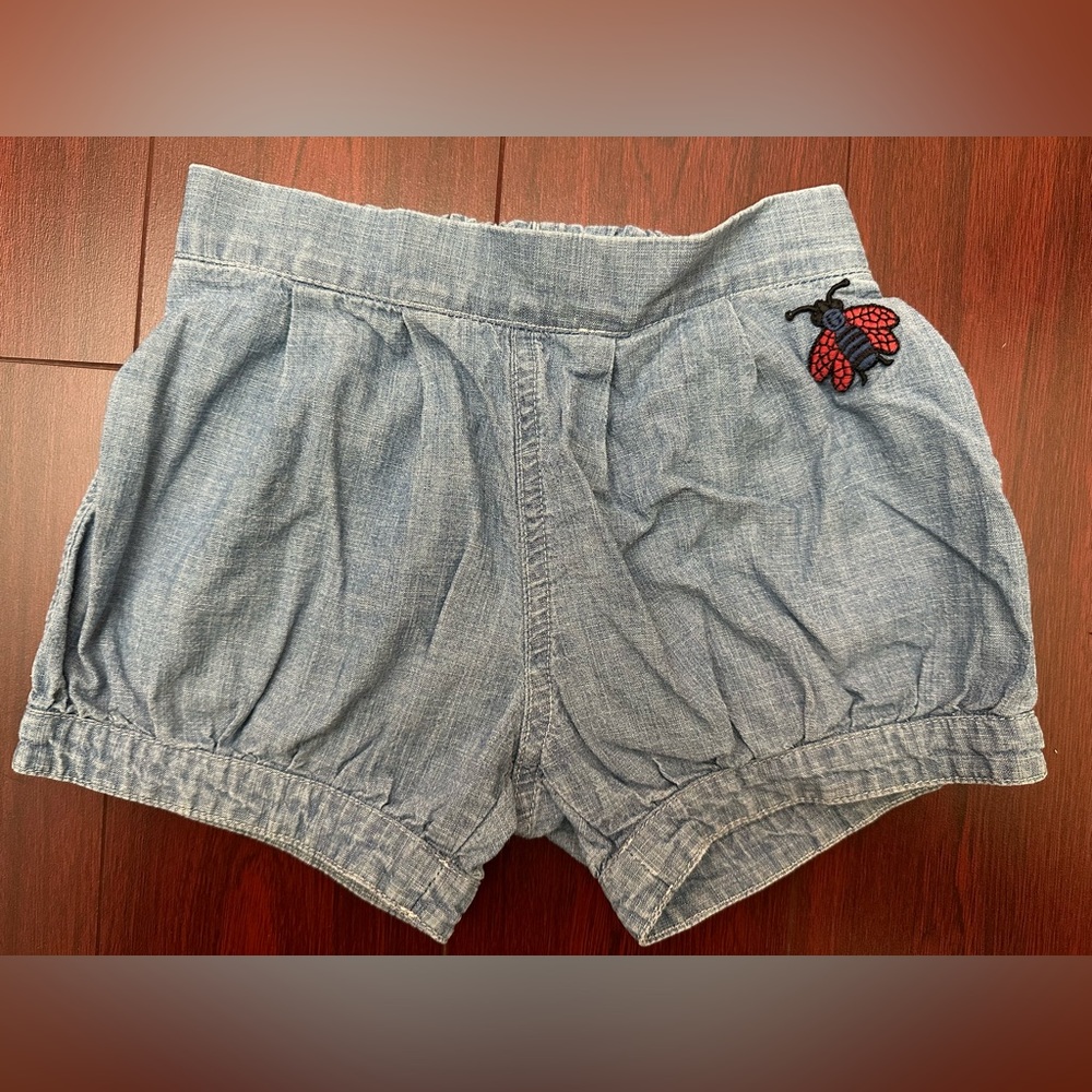Authentic Gucci Girls Denim-Like Shorts with embroidered bee size 24 months